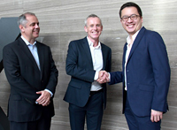 Hernan Sanchez, Tim Kelsall (Chief Client Officer at Kantar in APAC) and Kelvin Wong (Assistant MD, EDB) shake on the deal