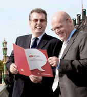 Mike Holland (left) with Onno Jol