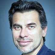 Laurent Flores