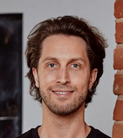 Dr Tobias Klinke