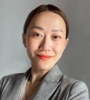 Jane Qin Medeiros